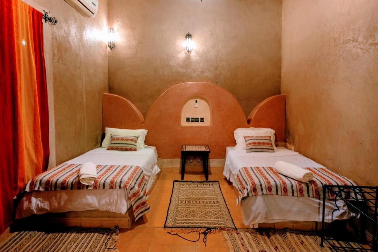 Riad Dar Ouzine Merzouga Oda fotoğraf